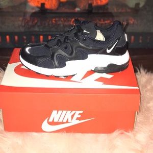 Women’s Nike Air Max Graviton